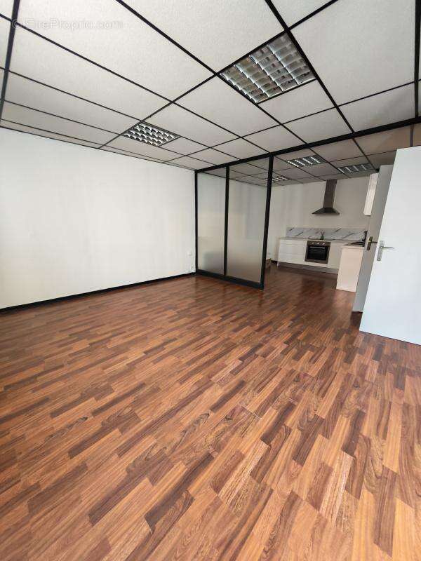Appartement T4 avec garage - photo 4