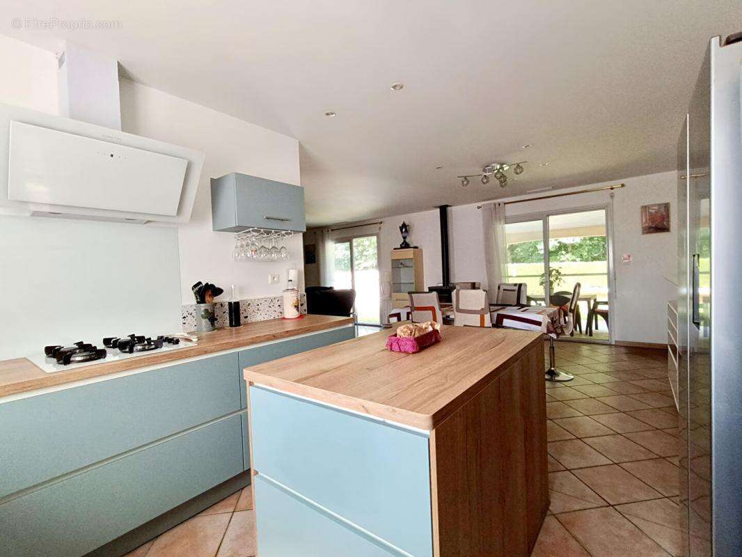 Maison à SAINTE-LIVRADE-SUR-LOT