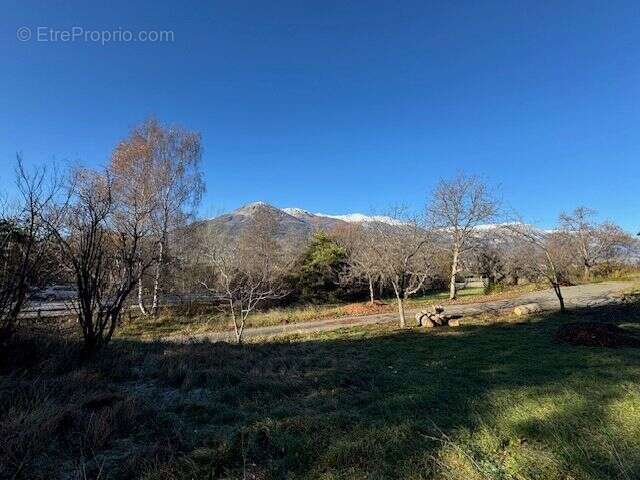 Terrain à SAINT-SAUVEUR