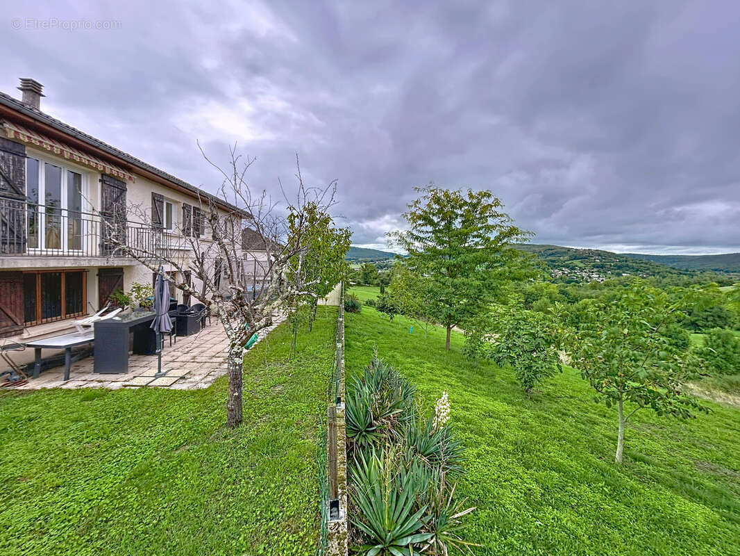 Maison à LA FEUILLADE