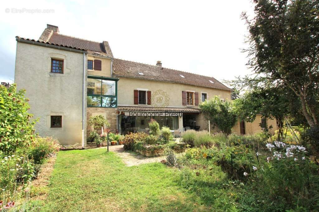 Maison à TOURNUS