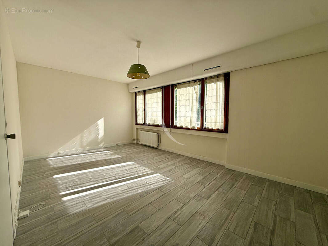 Appartement à VILLEMOMBLE