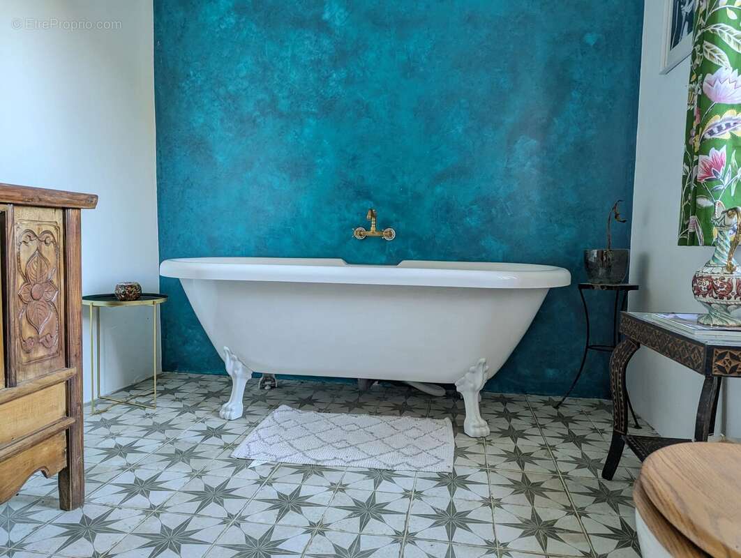 Maison à LA TRIMOUILLE