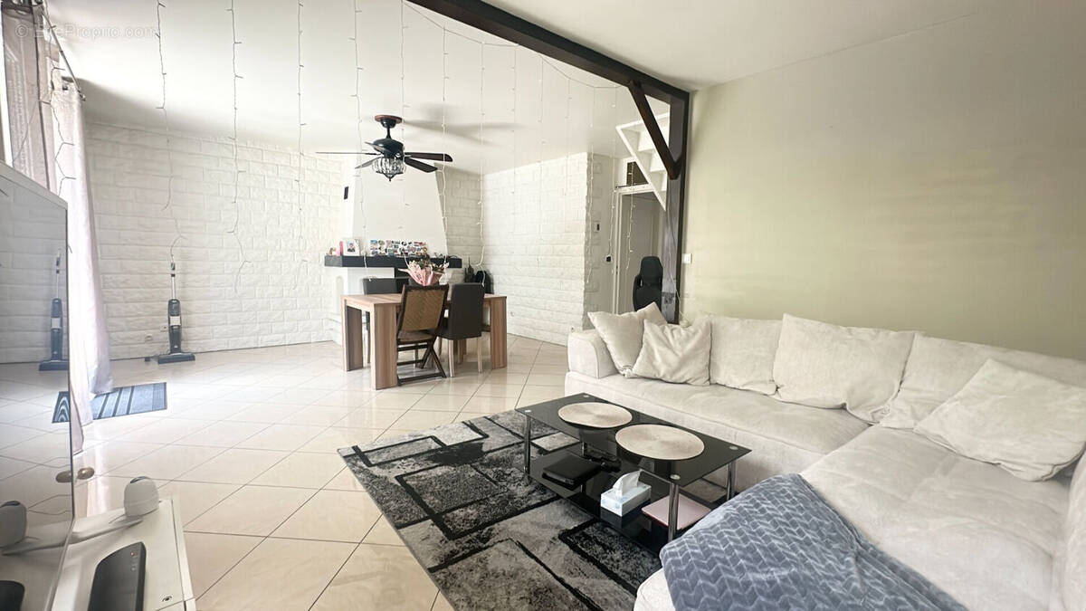 Maison à SAINT-MICHEL-SUR-ORGE