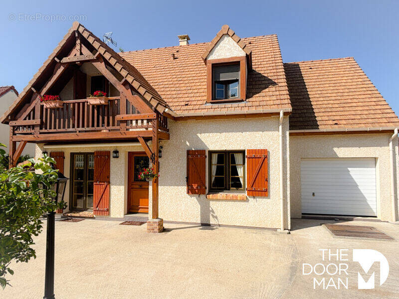 Maison à HOUDAN