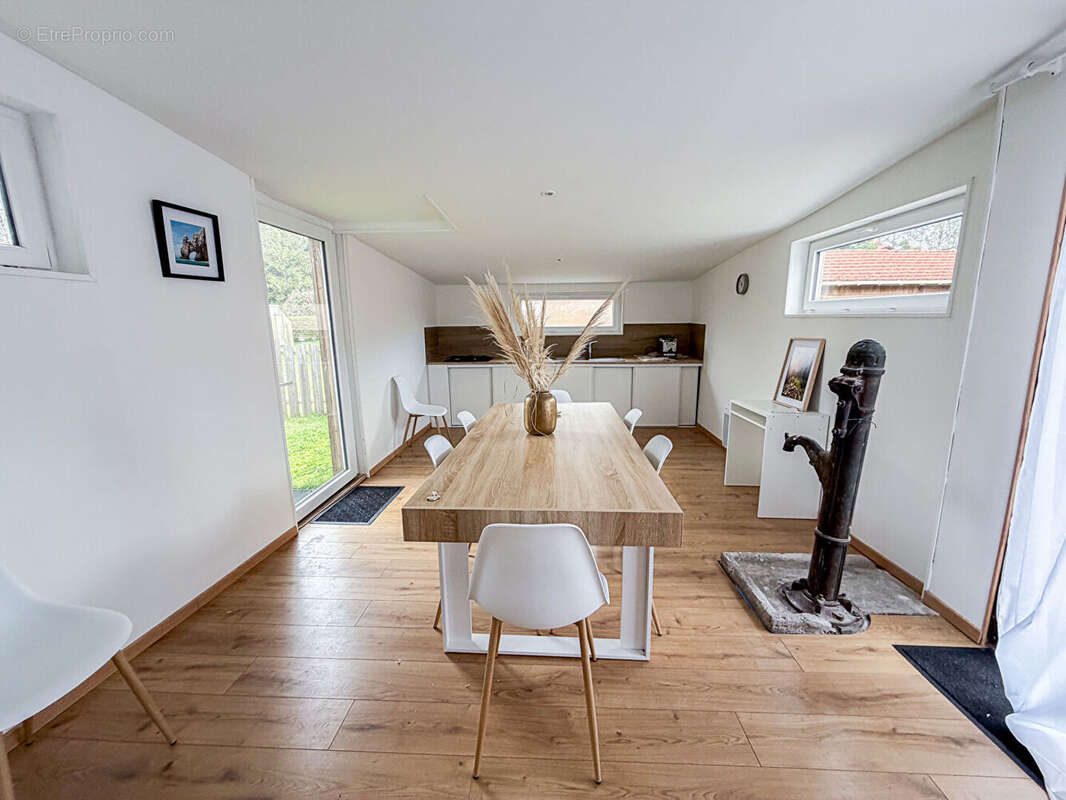 Maison à ONESSE-ET-LAHARIE