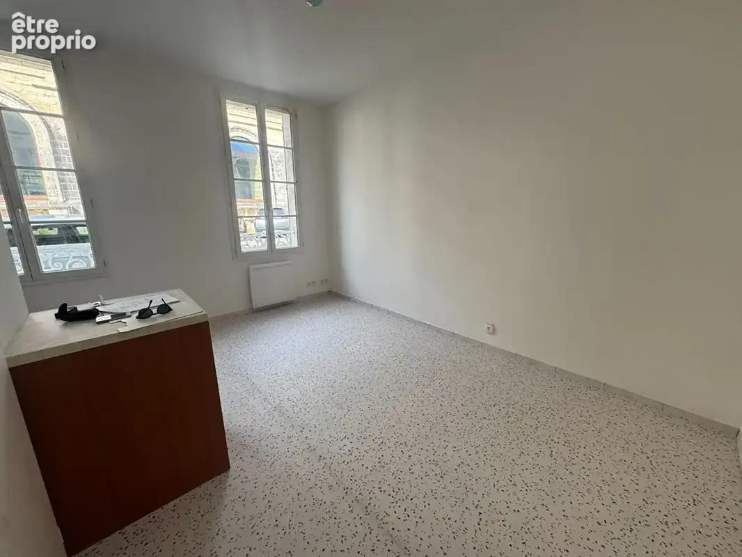 Centre-Ville à 20m des Thermes - Studio 18m² en bon état - photo 4