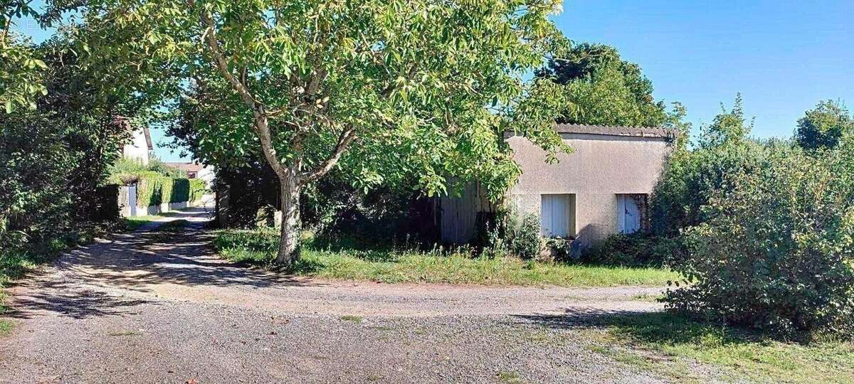 Photo 8 - Appartement à JAUNAY-CLAN