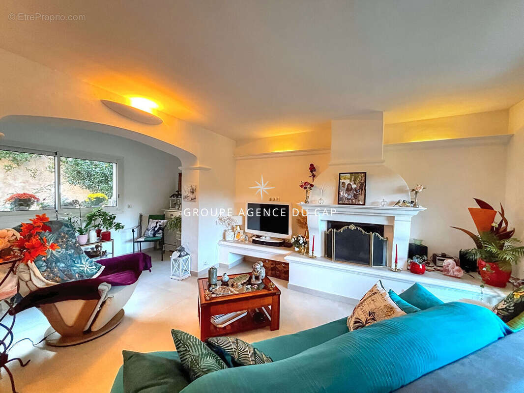 Maison à SAINT-RAPHAEL