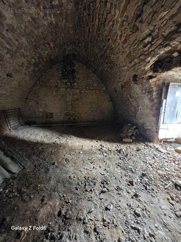 A vendre La Cavalerie - Belle grange à réhabiliter - photo 13