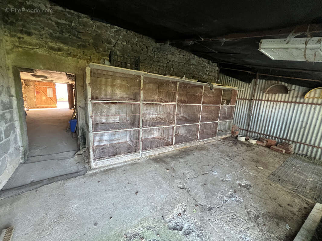 Maison à VIC-DES-PRES