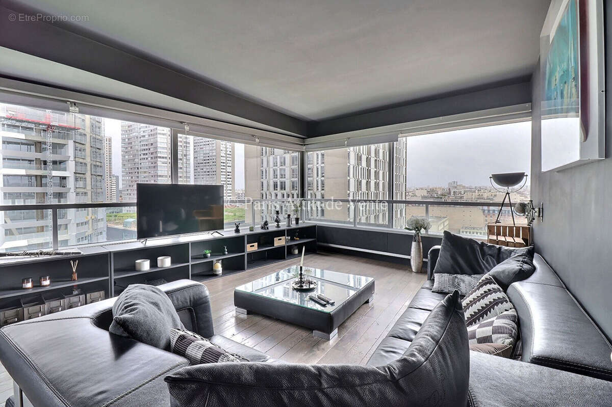 Appartement à PARIS-15E