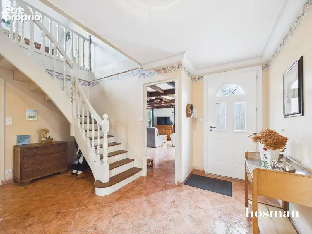 Propriété de 2 maisons (200m² et 73m²) avec piscine et jardin sur une parcelle de 2219m² - Saint-Julien-de-Concelles - photo 11