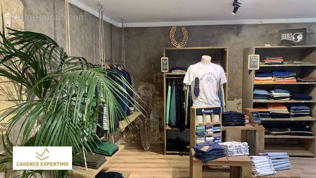 Commerce à CARPENTRAS