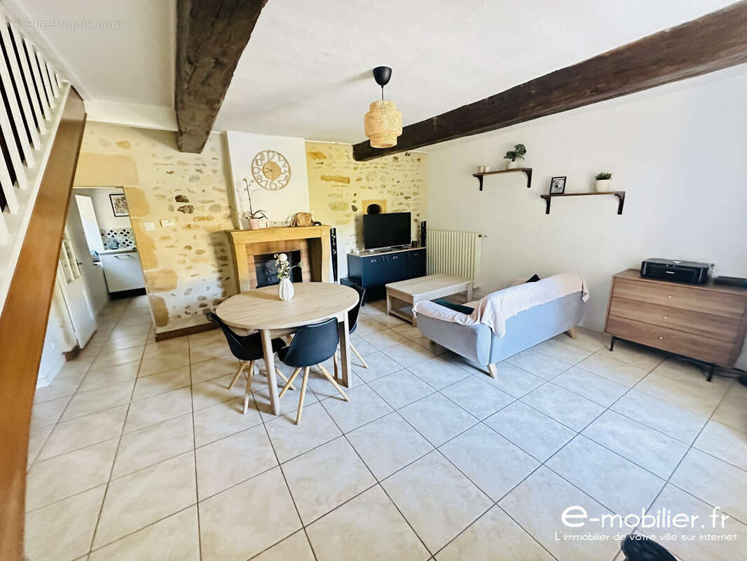 Maison 93 m² à Iguerande  - photo 5
