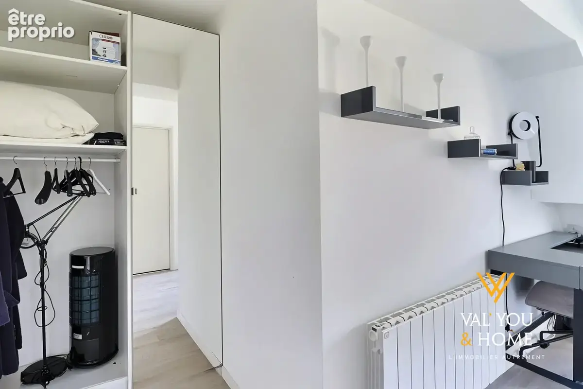 La Mulatière secteur COTEAU - FONTANIERES : charme, prestige et cadre unique avec piscine pour ce studio réhab - photo 5