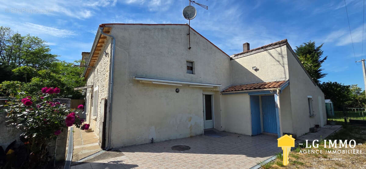 Maison à SAINT-FORT-SUR-GIRONDE