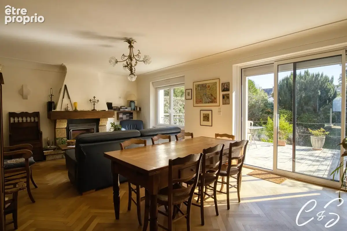 Maison 6 pièces 137 m² à vendre à Ploneour-Lanvern (29720) - photo 2