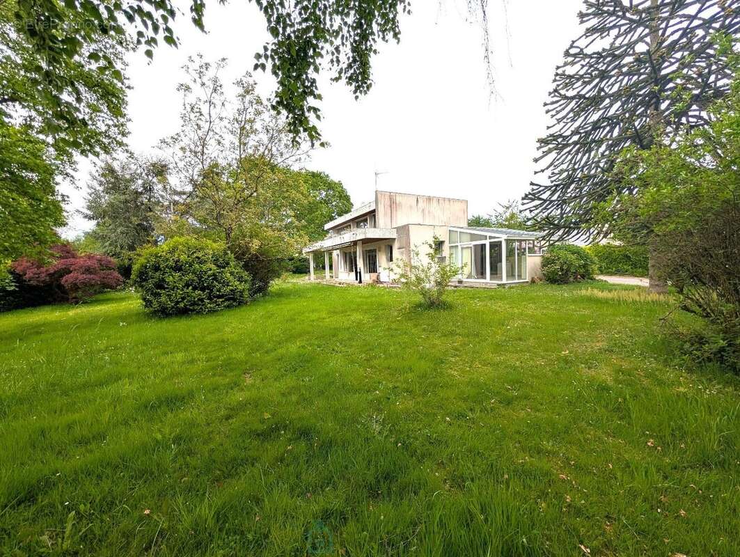 Grande maison d'architecte sur parc arboré - photo 25