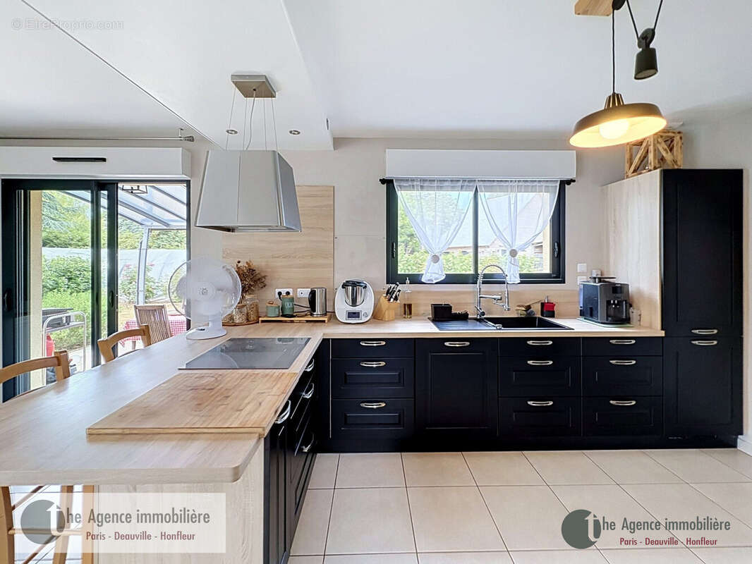 Maison 134 m² à Fiquefleur-Equainville  - photo 5