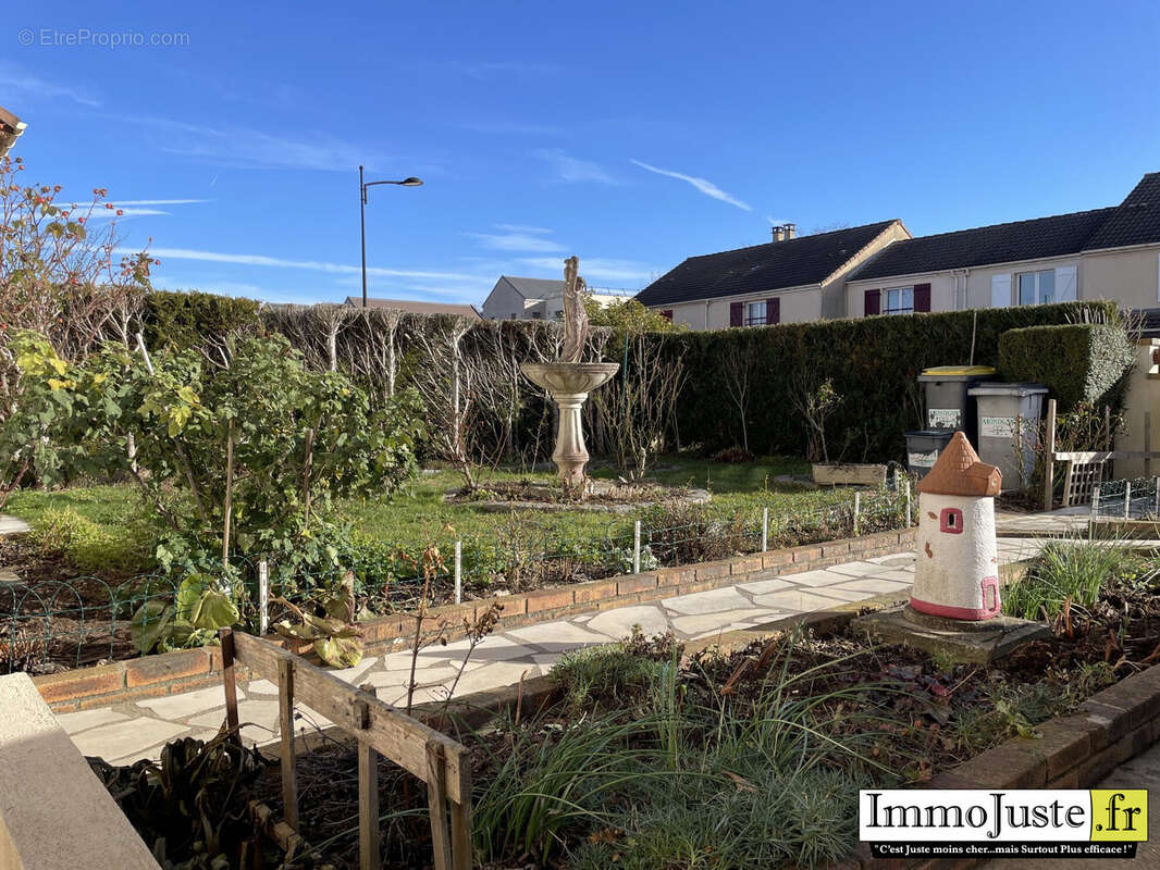 Maison à MONTIGNY-LE-BRETONNEUX