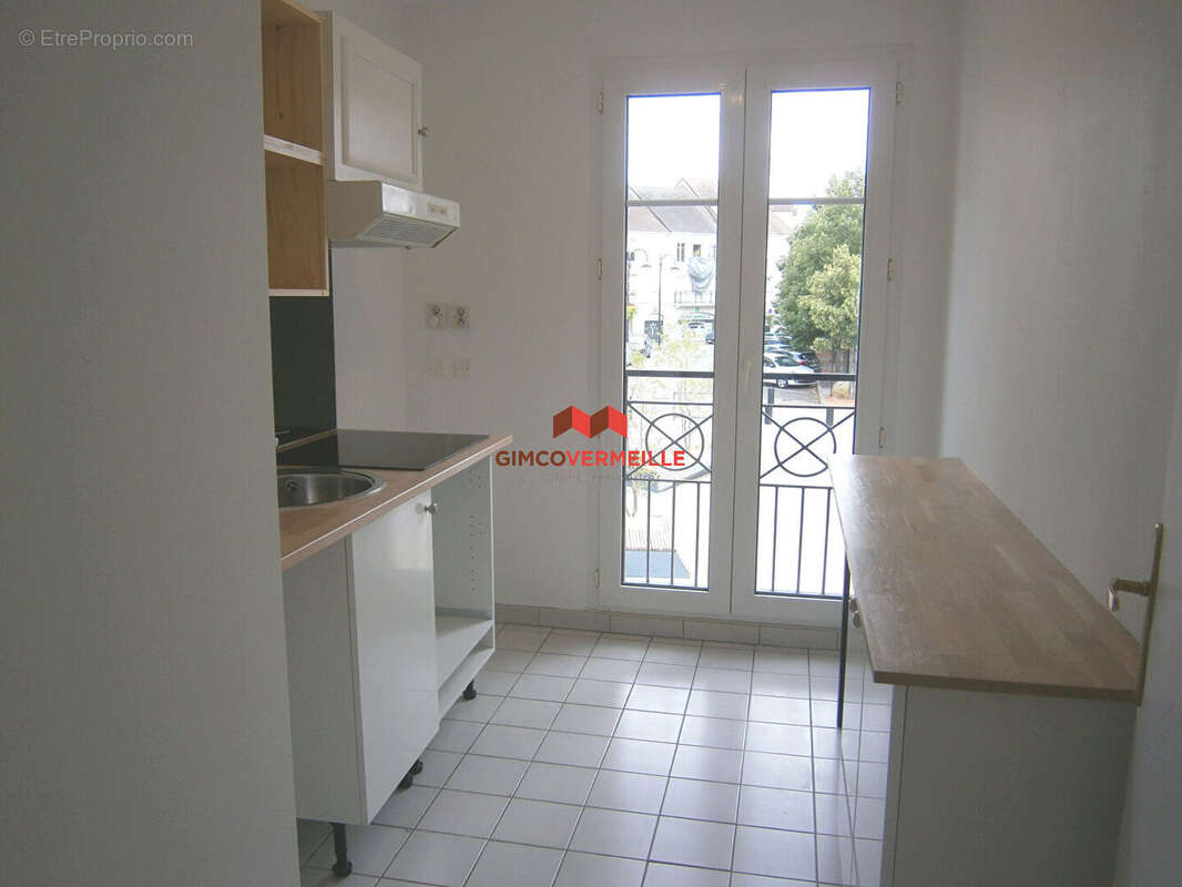 Appartement à VOISINS-LE-BRETONNEUX