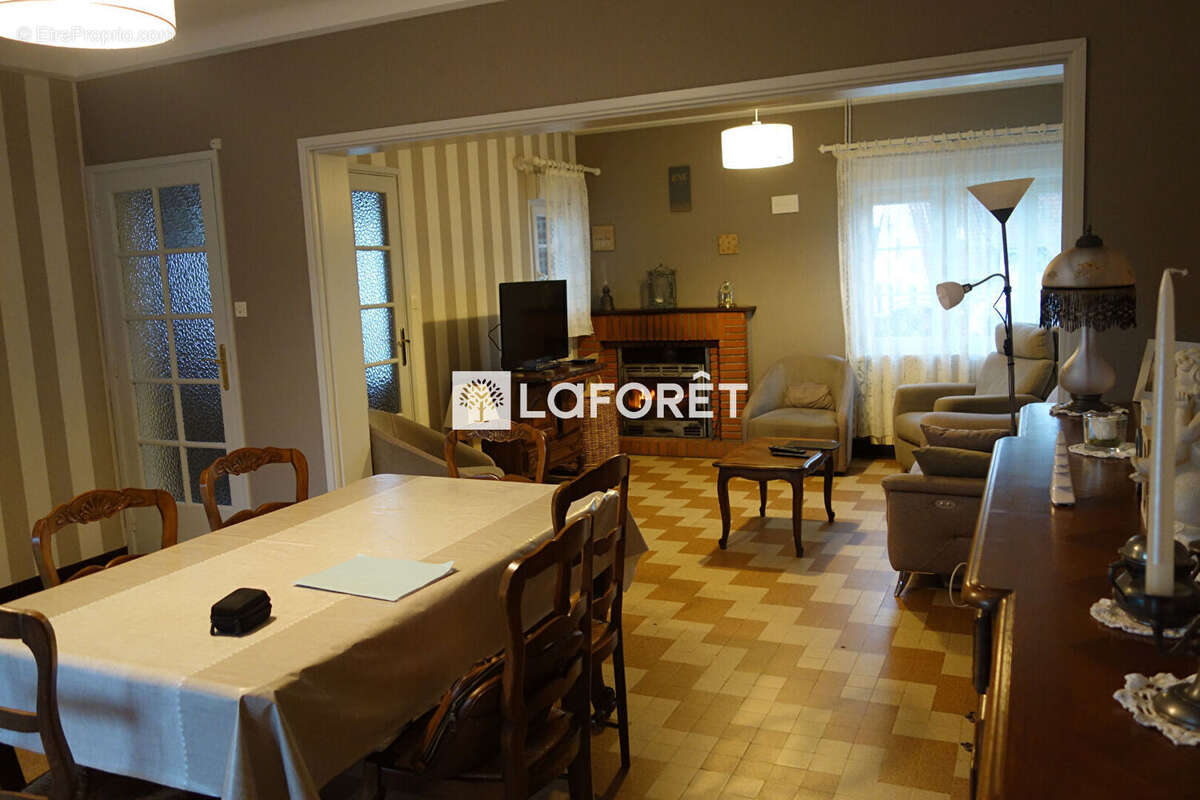 Maison à CAMPAGNE-LES-HESDIN