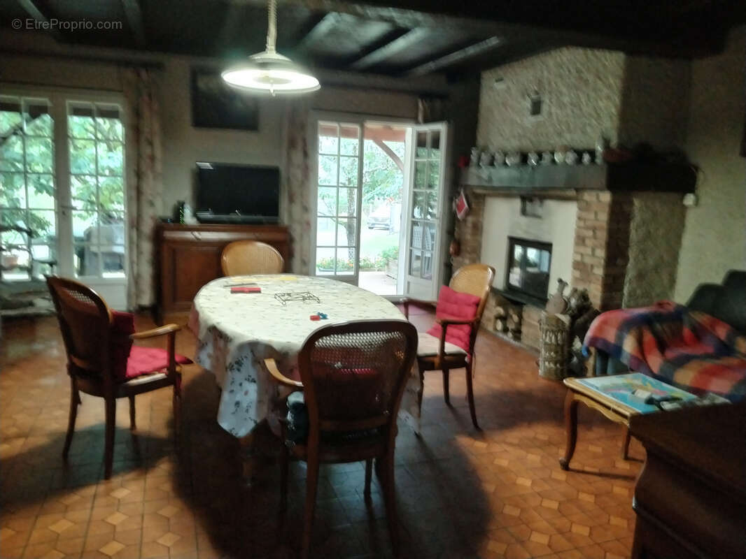 Maison à MONTPON-MENESTEROL