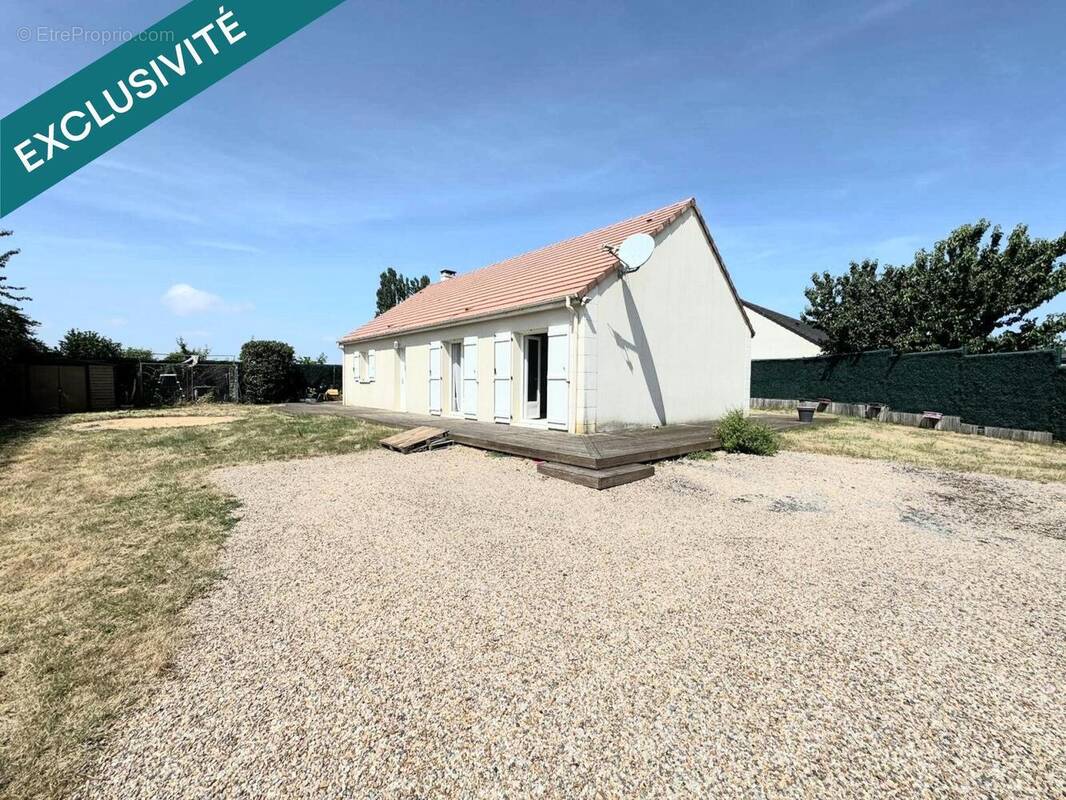 Photo 1 - Maison à PORT-VILLEZ