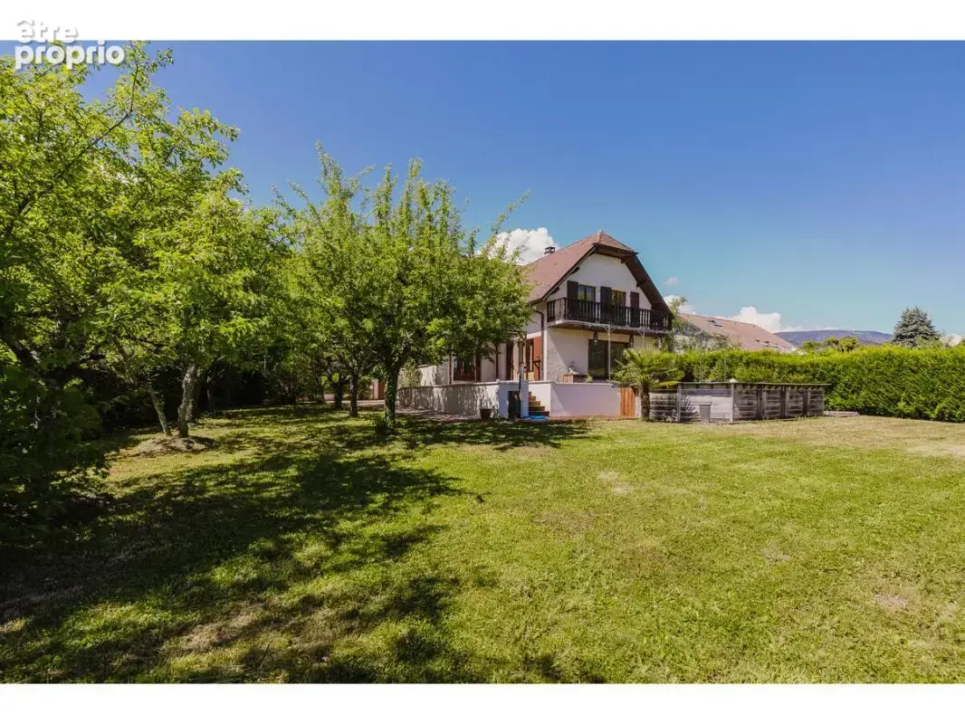 Maison 7 pièces 169 m² à vendre à Echenevex (01170) - photo 4