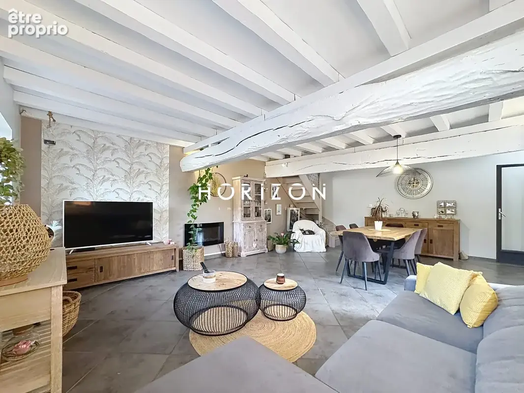 Maison à GUEREINS