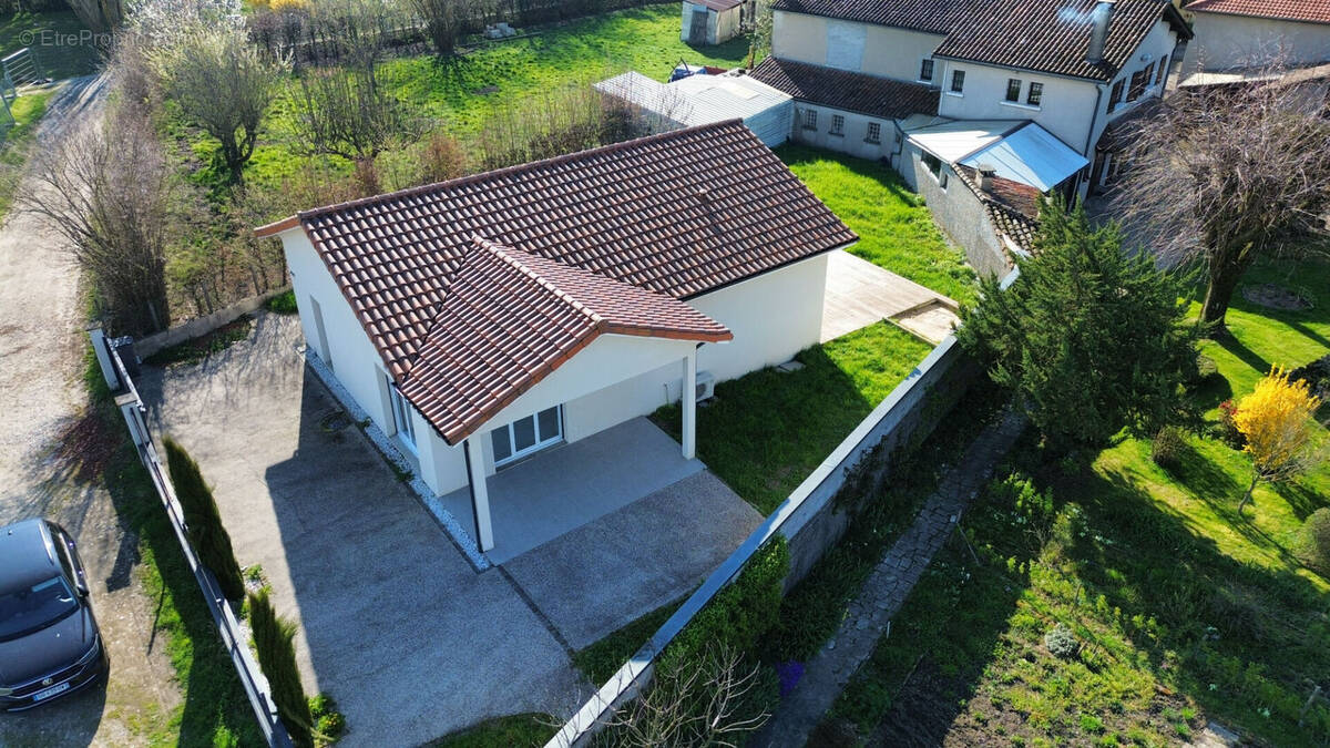 Maison à BOURGOIN-JALLIEU