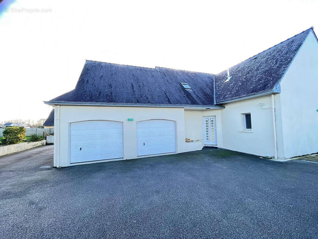 Maison à SAINT-EVARZEC