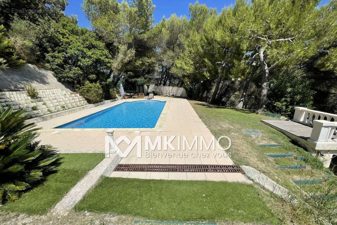 Maison à SAINT-LAURENT-DU-VAR