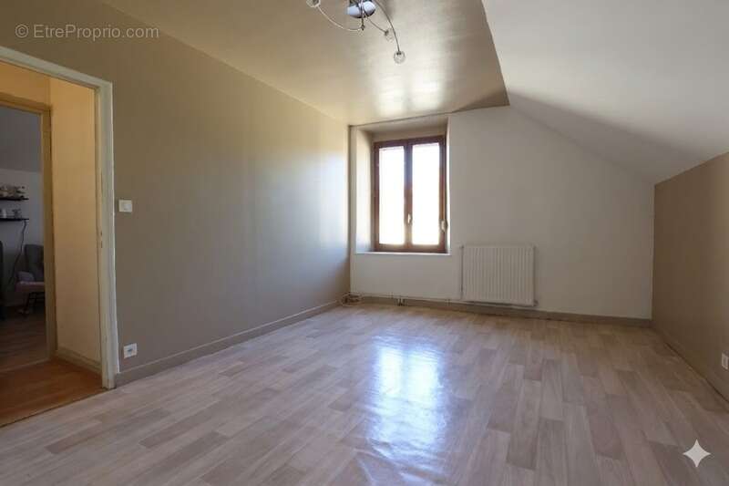 Maison à vendre 6 pièces  avec jardin 3 chambres + bureau TAUXIERES MUTRY (51) - photo 12