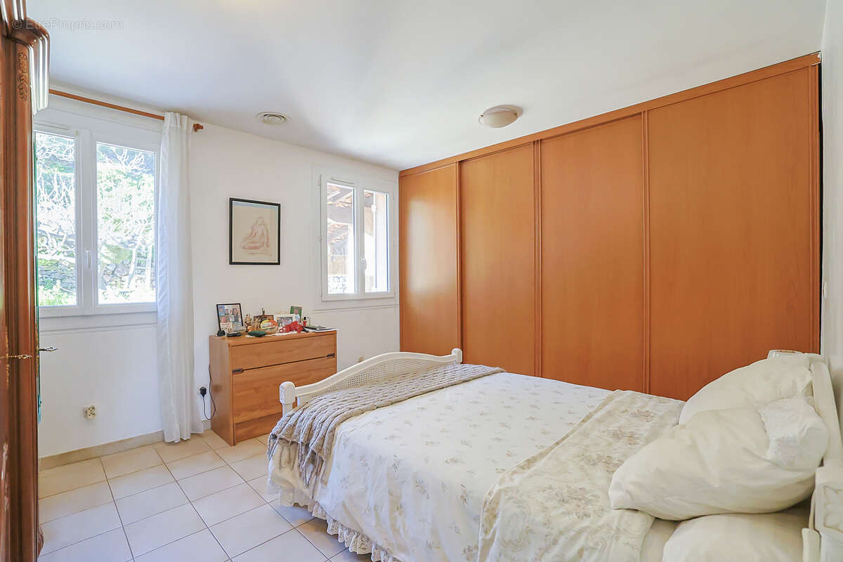 Maison à SOLLIES-VILLE