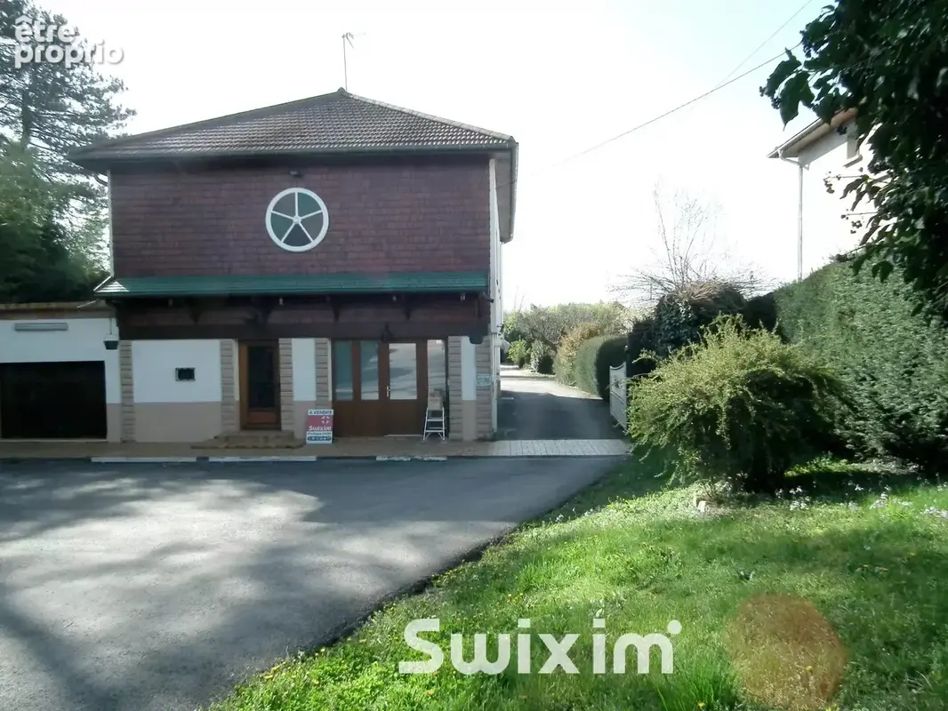 Maison 9 pièces 236 m² à vendre à Lons-Le-Saunier (39000) - photo 2