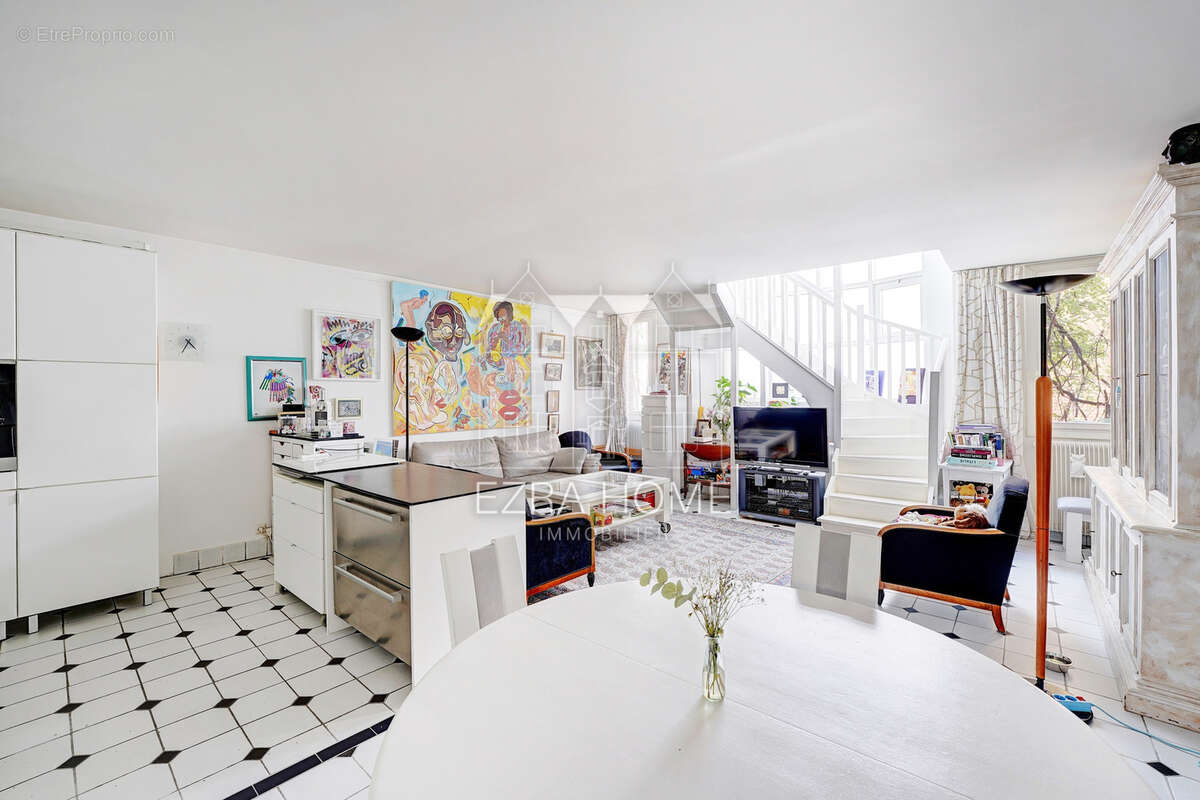 Maison à PARIS-19E