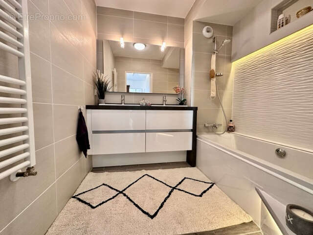 Appartement à FERNEY-VOLTAIRE