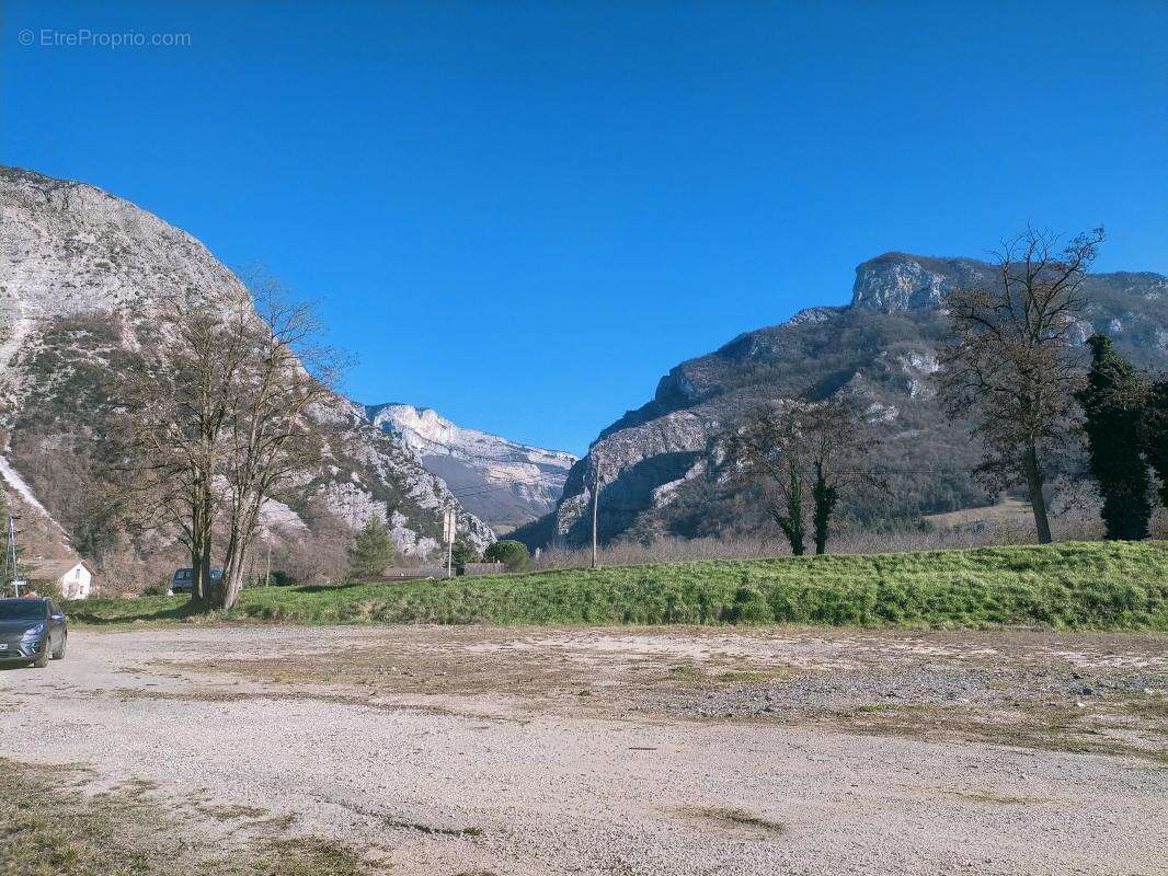 Terrain à SAINTE-EULALIE-EN-ROYANS