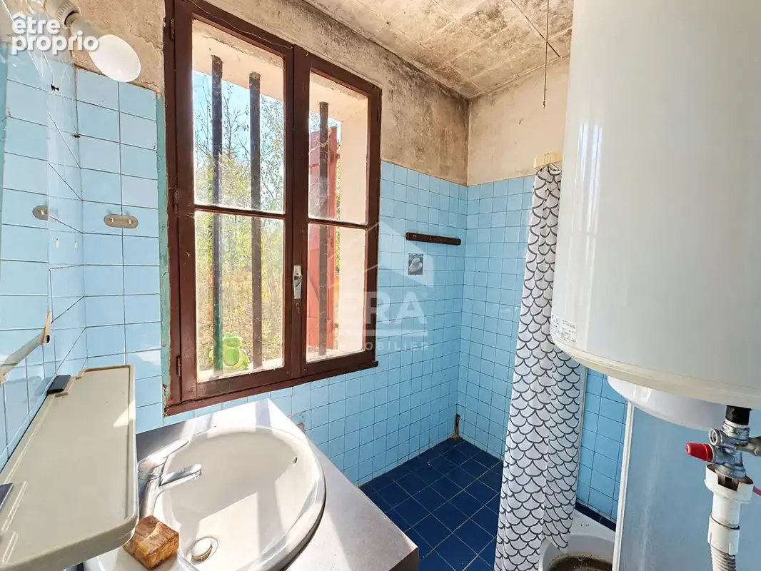 Maison à vendre à Bourg - 5 pièces, 165 m², terrain 10 434 m² - photo 9