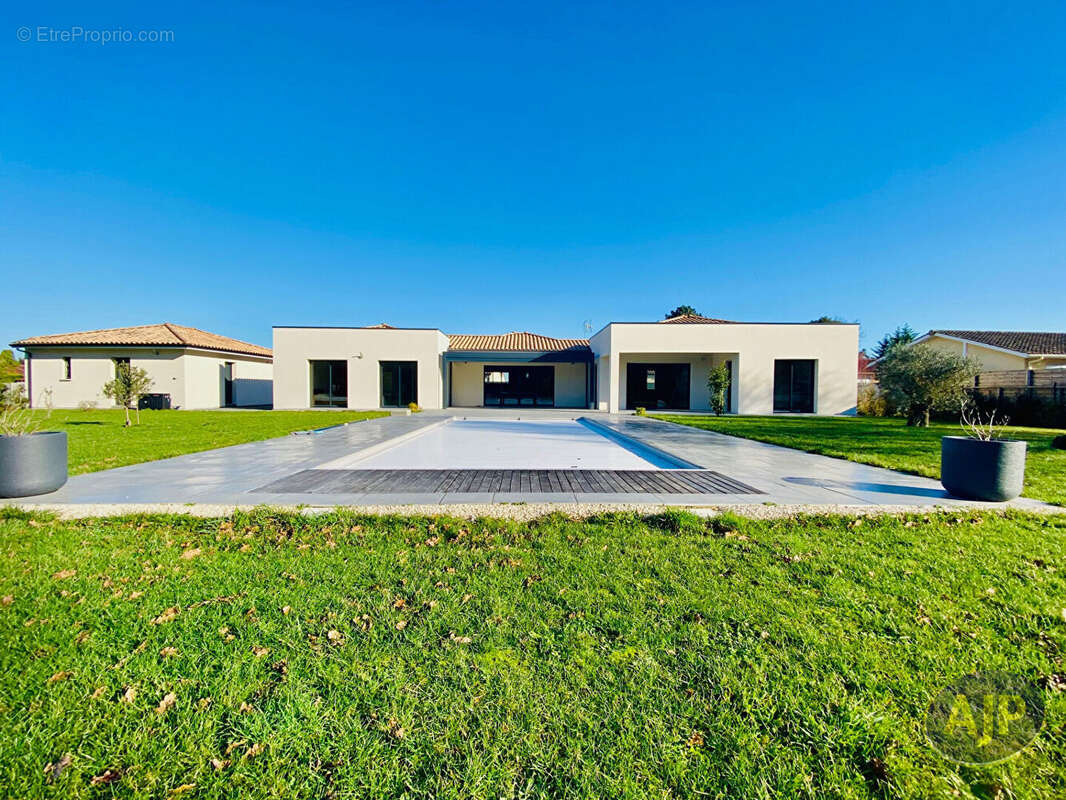 Maison à LESPARRE-MEDOC
