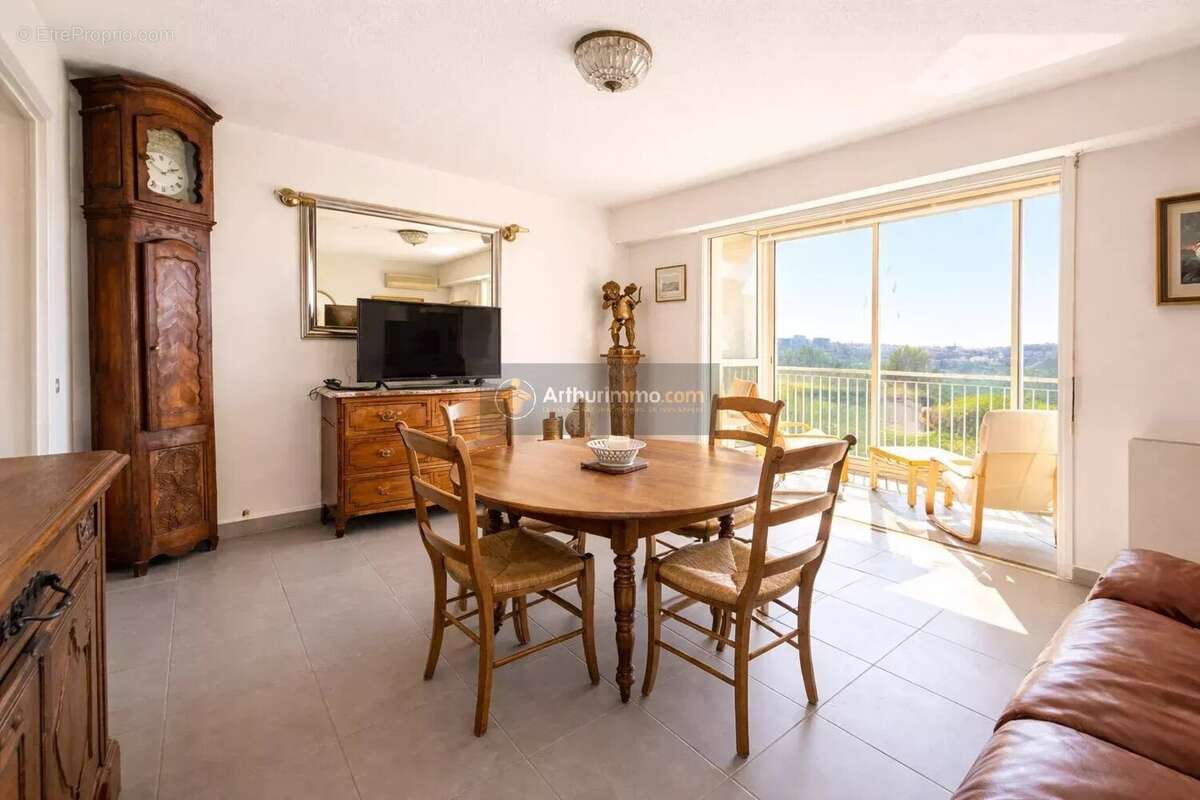 Appartement à SAINT-RAPHAEL