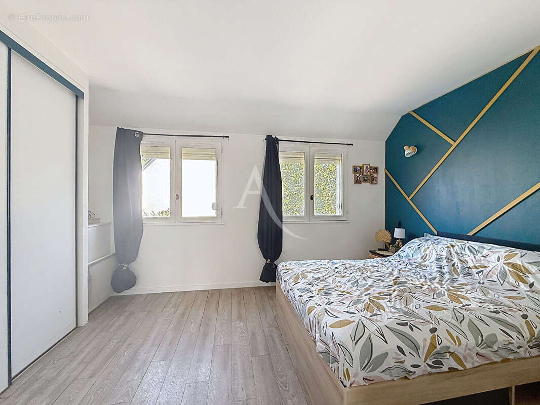 Maison avec 3 chambres située à PELLOUAILLES LES VIGNES. - photo 4