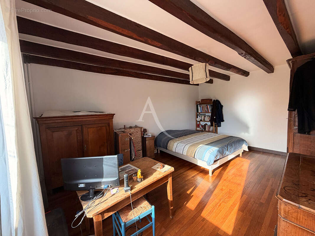 Maison familiale spacieuse avec verger. - photo 4