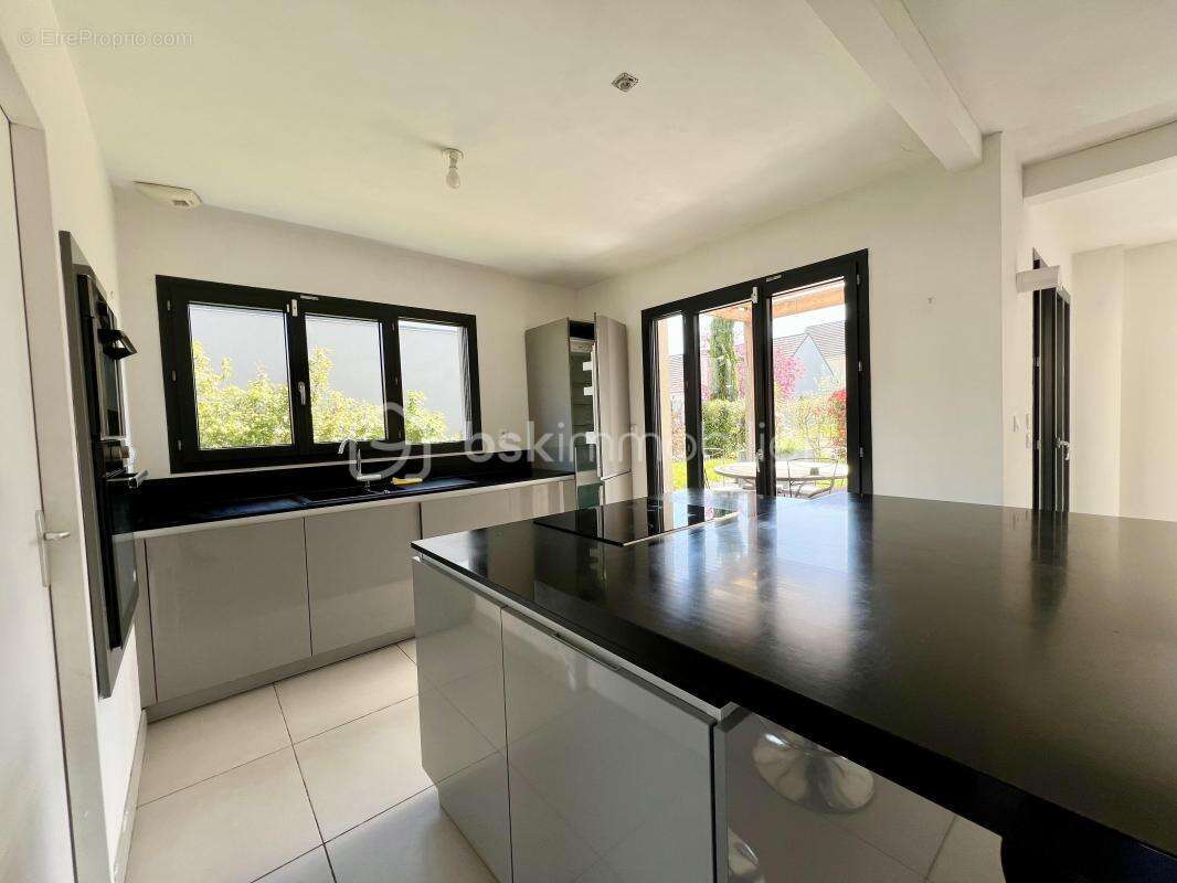 Bezannes Maison indépendante et récente de 153 m2 type 6 avec jardin - photo 7