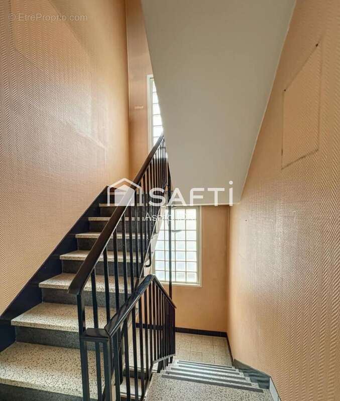 Photo 6 - Commerce à HENIN-BEAUMONT