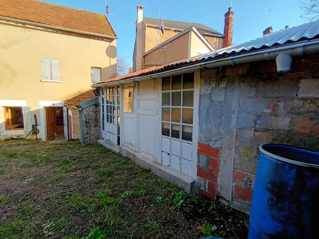 Maison à CORBIGNY