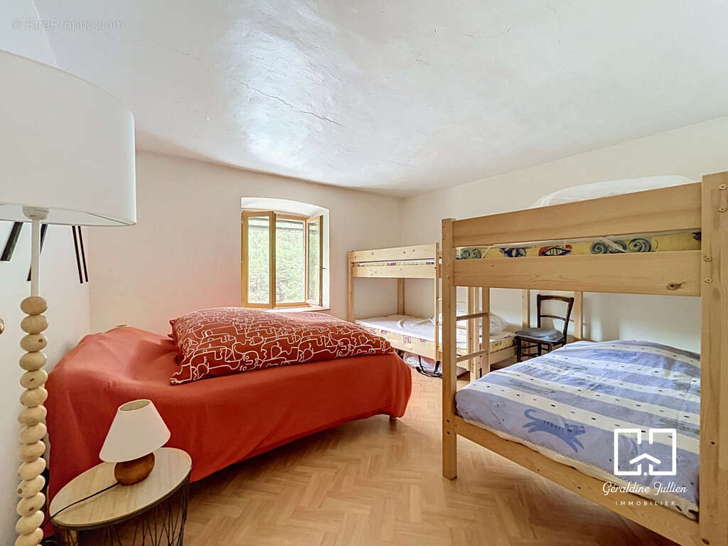 Appartement de 3 pièces + grenier et terrain à Val des Prés - photo 10