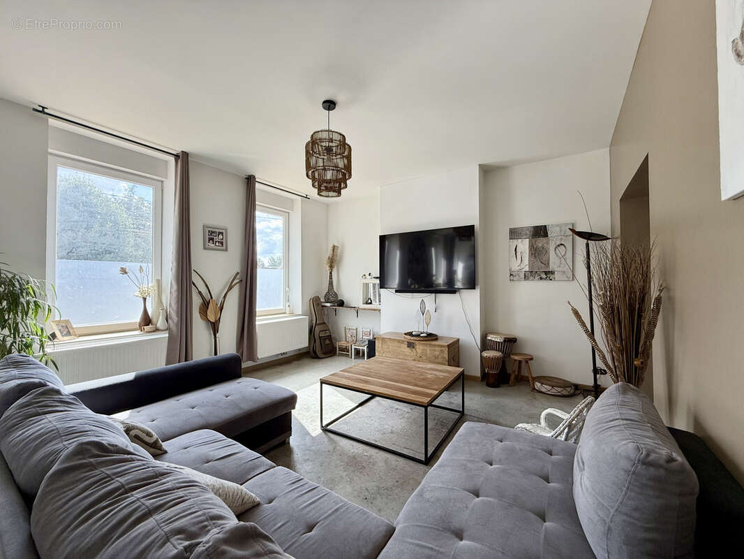 Maison à CAMPHIN-EN-CAREMBAULT